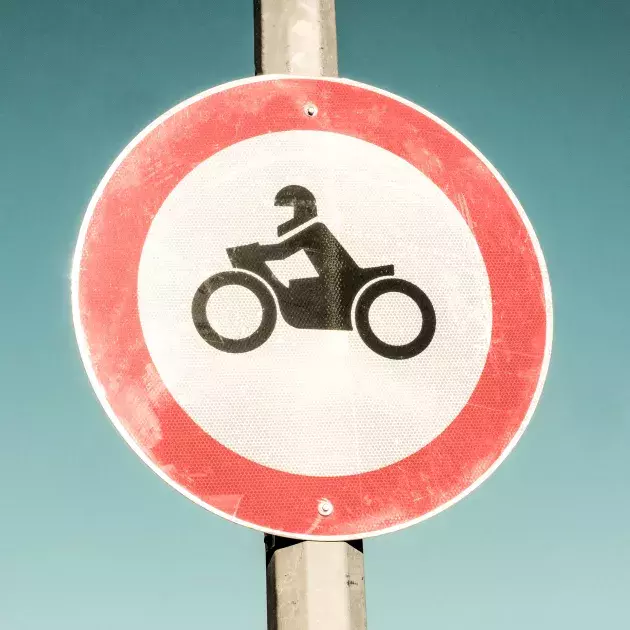 panneau signalisation moto